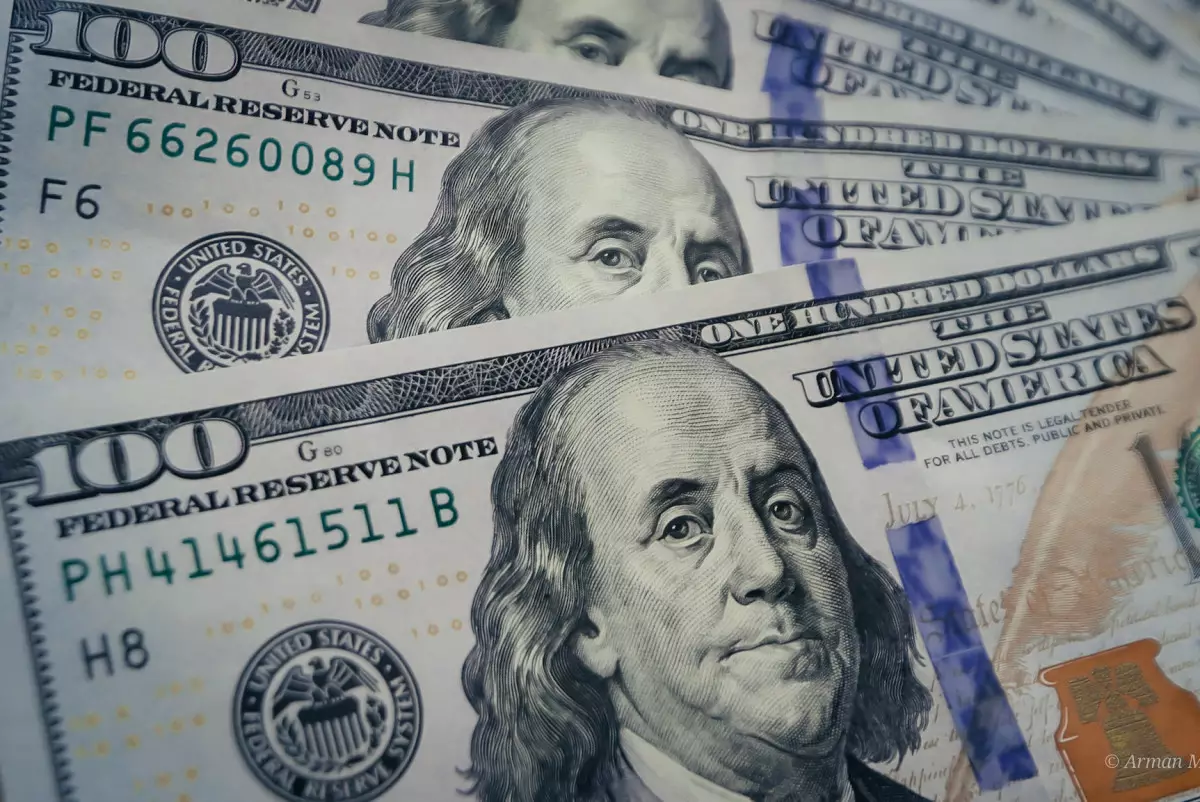 Курс доллара вырос сразу более чем на пять тенге в Казахстане