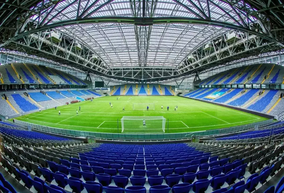 Казахстан и Китай построят футбольные стадионы