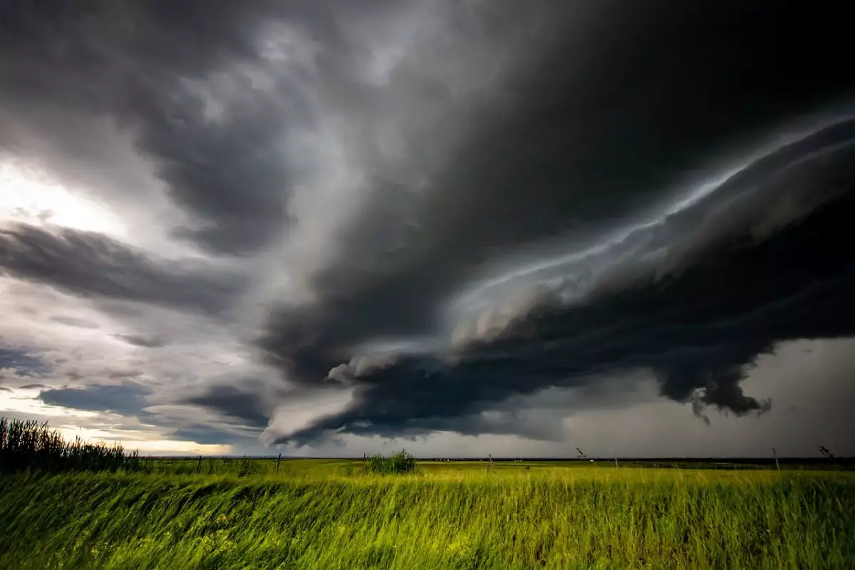 Синоптики объявили штормовое предупреждение почти во всем Казахстане