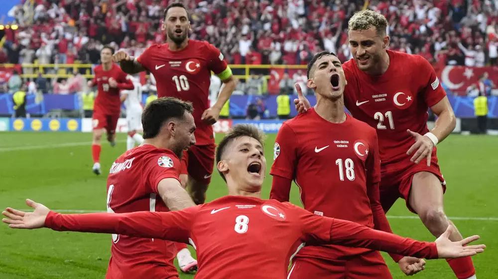 Супергол "турецкого Месси" решил исход матча на Евро-2024
