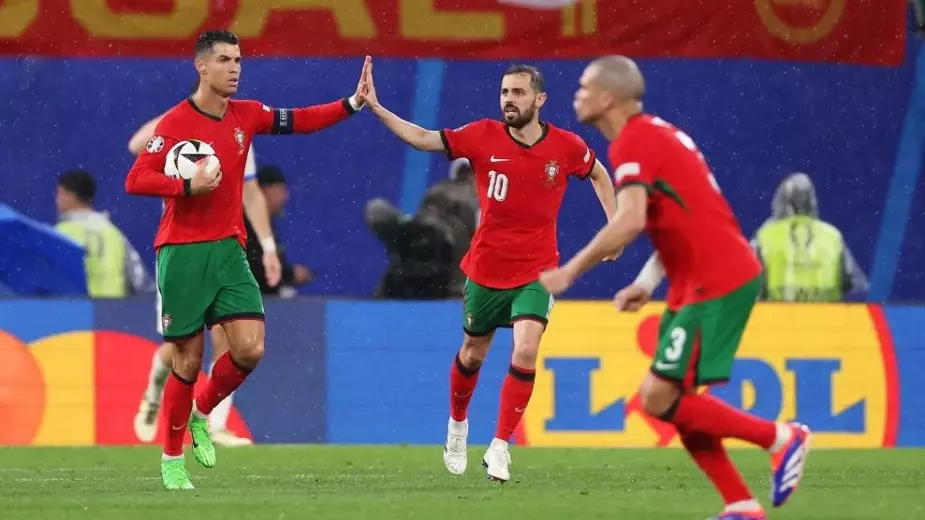 Португалия одержала волевую победу в историческом матче Криштиану Роналду на Евро-2024 (ВИДЕО) 