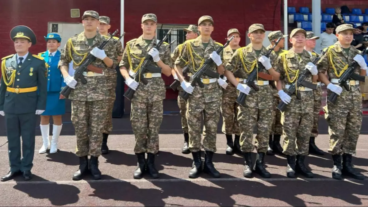 24 профессиональных спортсмена приняли военную присягу в Алматы