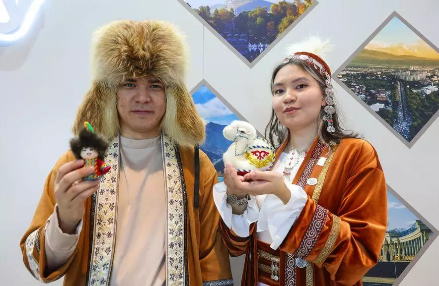 Казахстан привлекает платёжеспособных туристов из Гонконга