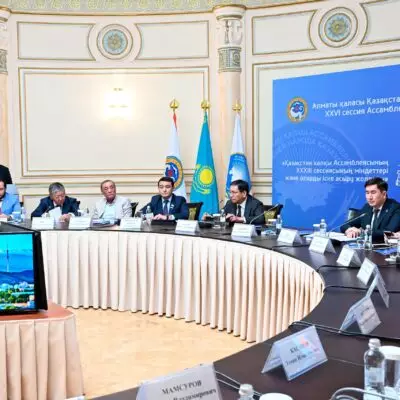 «Сосредоточиться на реализации инициатив и программ»: Ерболат Досаев принял участие в сессии АНК по городу Алматы