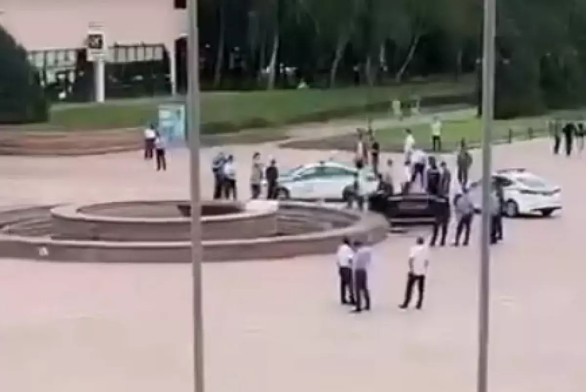 Алматинский студент погиб, купаясь в фонтане