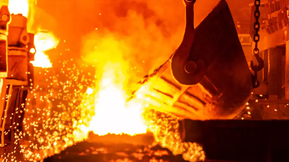 В Актобе пять человек получили ожоги на заводе ферросплавов