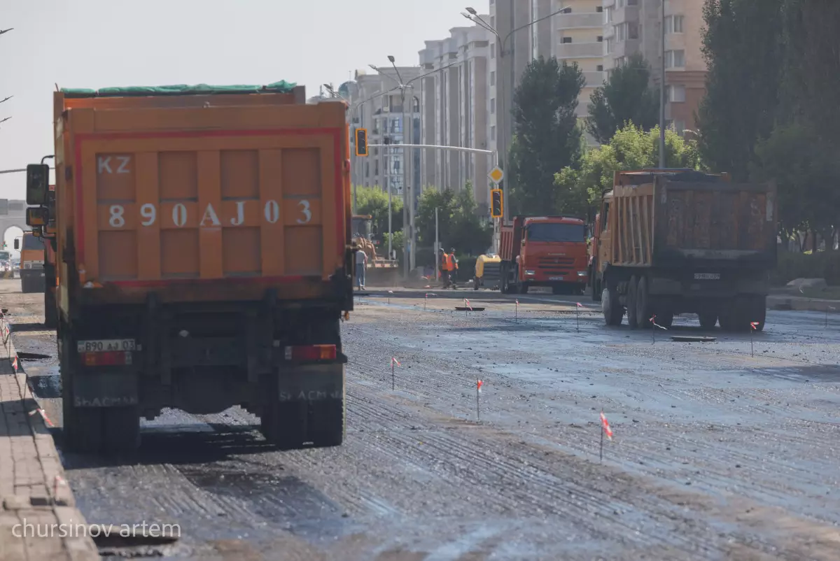 Ограничения для передвижения грузовиков по автодорогам хотят ввести в Казахстане