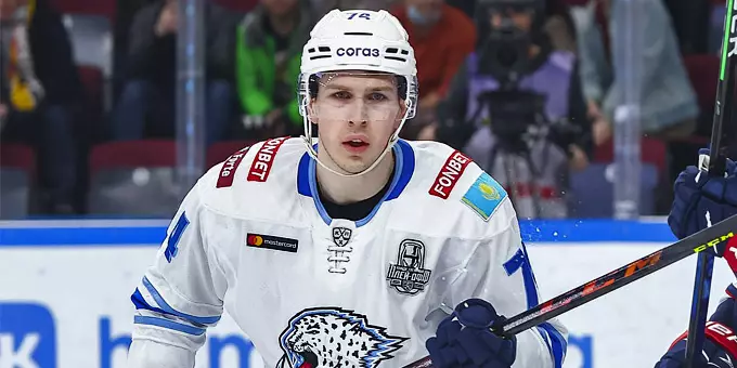 Казахстанский хоккеист заключил контракт на 30 млн рублей с российским клубом