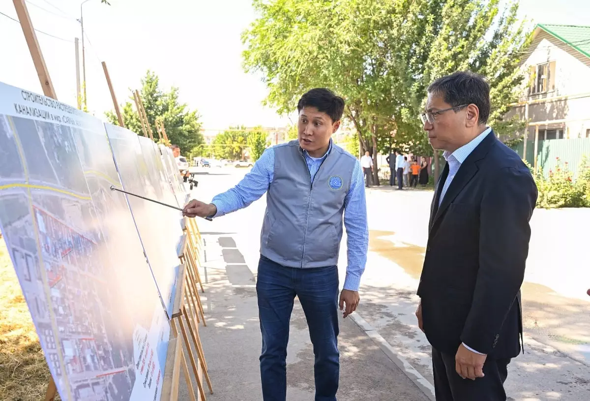 Аким Алматы ознакомился с ходом реконструкции тепломагистрали и строительства сетей канализации