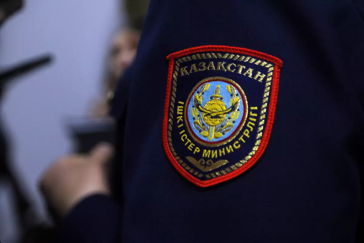 В полиции прокомментировали причастность сотрудника МВД в нападении на казахстанца в Киеве