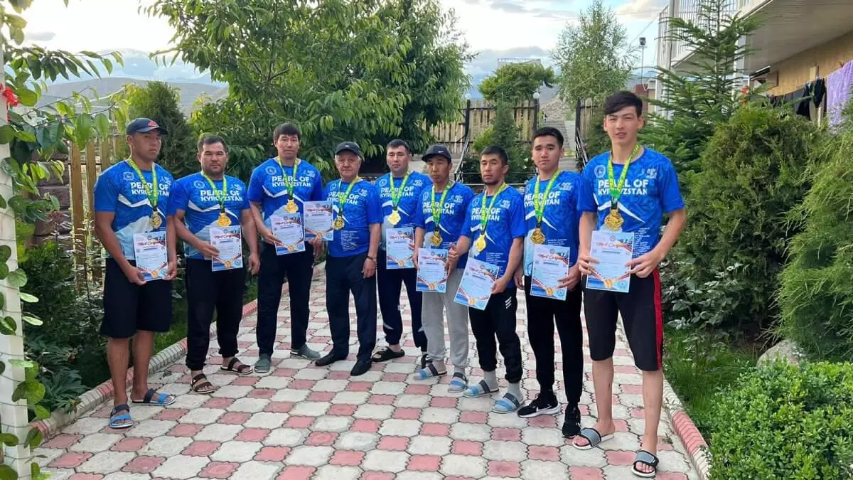 Сборная Казахстана по асык ату провела сборы в Чолпон-Ате