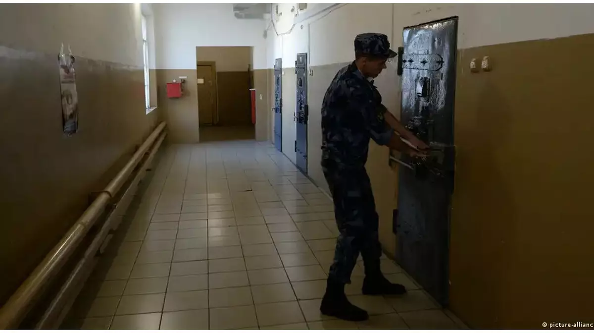 Ресей құқық қорғау органдарына Украинадағы соғысқа жалдау құқығы берілді