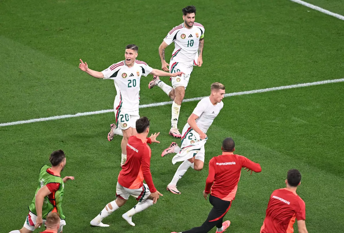 Жуткая травма и ураганная развязка: Венгрия вырвала победу на 90+10-й минуте! Но хватит ли ее для плей-офф?