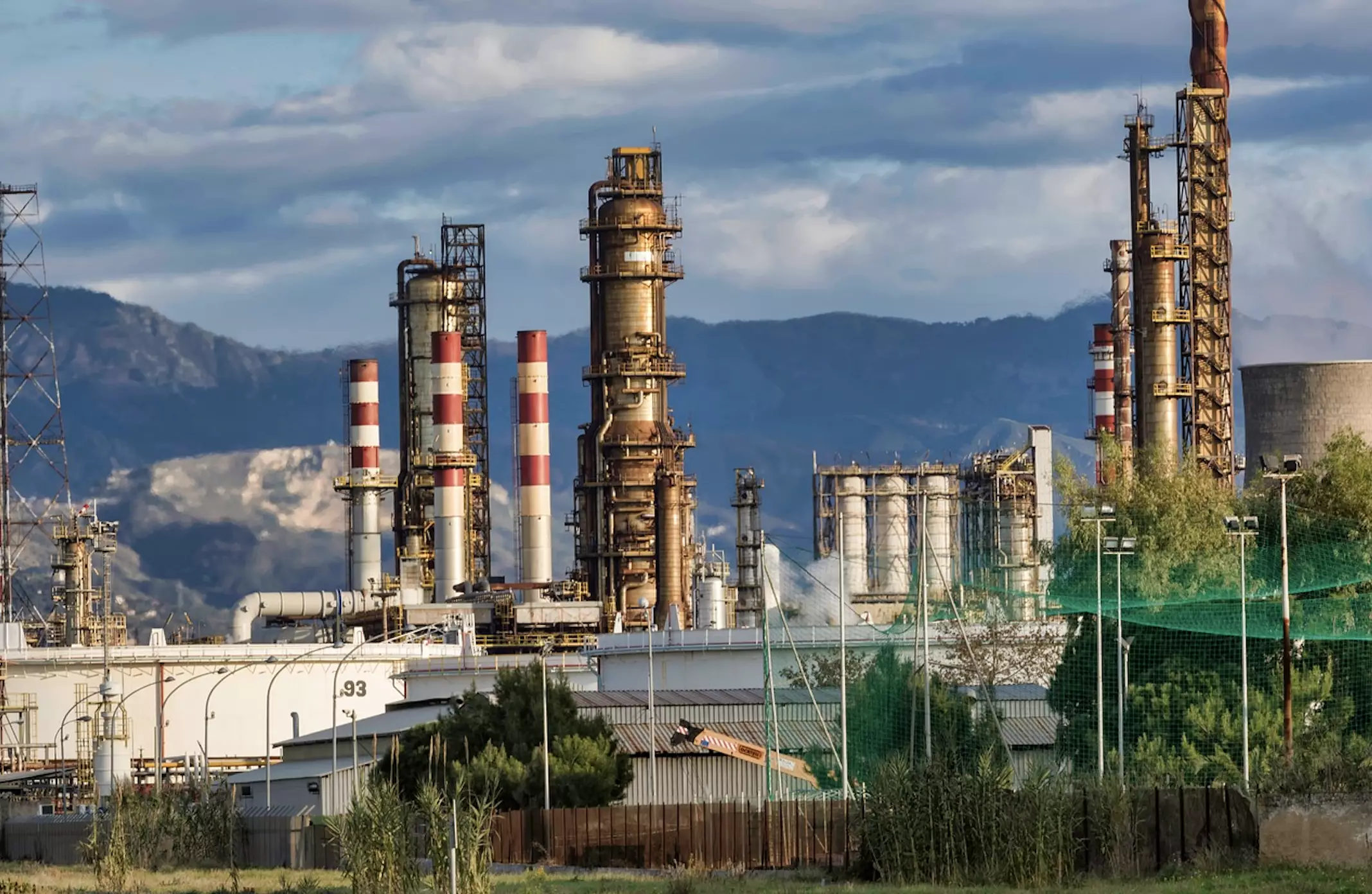 Добыть 89 тыс. тонн нефти и 46 млн кубометров газа на Восточном Урихтау планирует КМГ