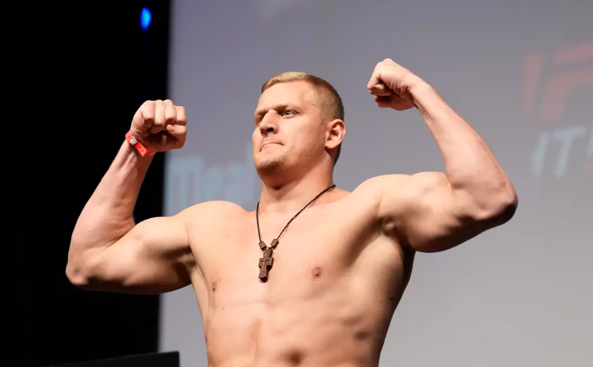 Павлович впервые прокомментировал скандальное поражение от Волкова в UFC