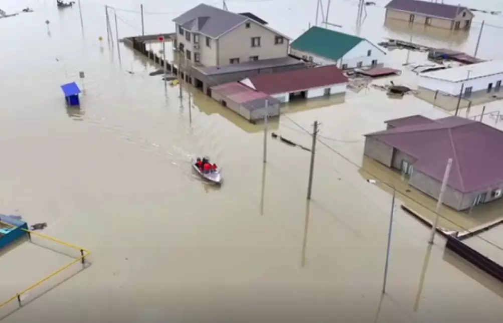 Кто из бизнесменов и сколько внес на жилье пострадавшим от паводков в Казахстане?