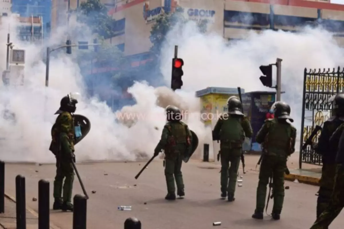 Власти Кении ввели войска из-за массовых протестов