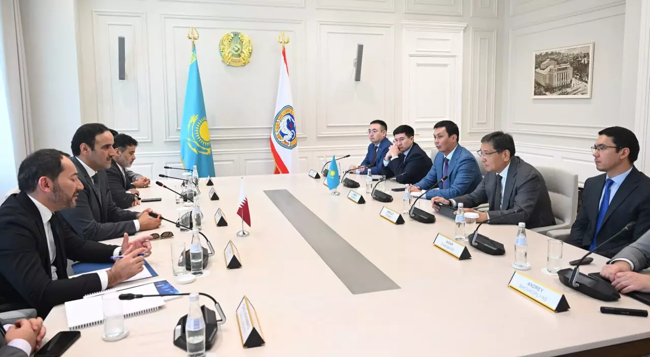 Антикоррупционные службы Казахстана и Катара встретились у акима Досаева в Алматы
