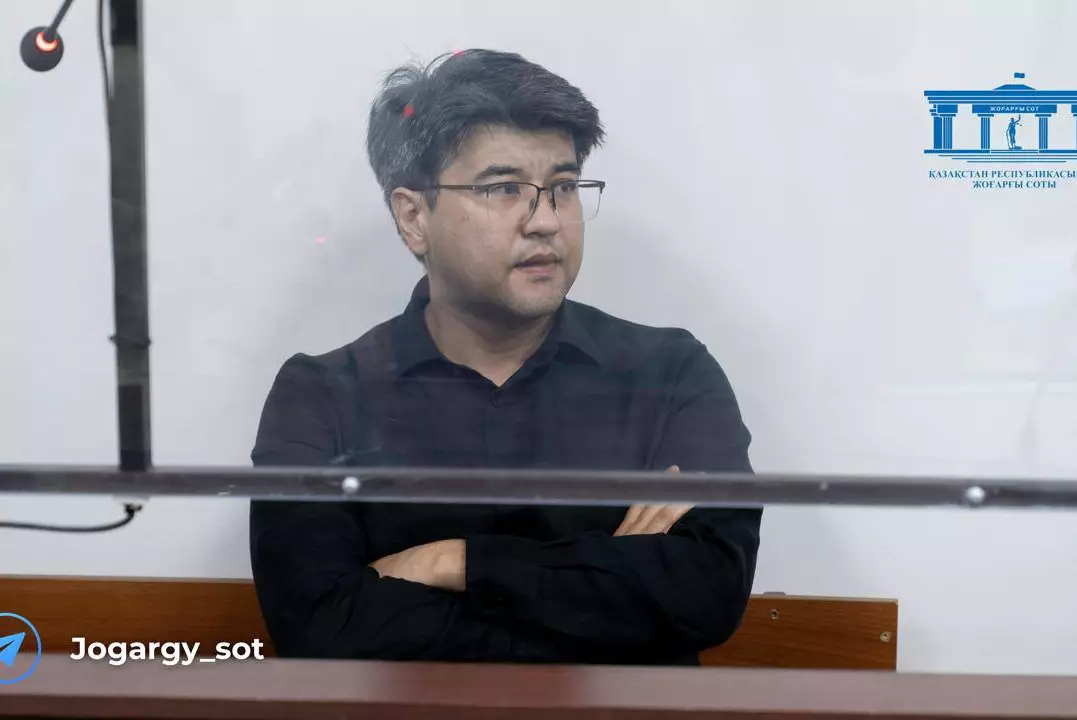 Одна из присяжных вела активную деятельность в соцсетях – адвокат Бишимбаева