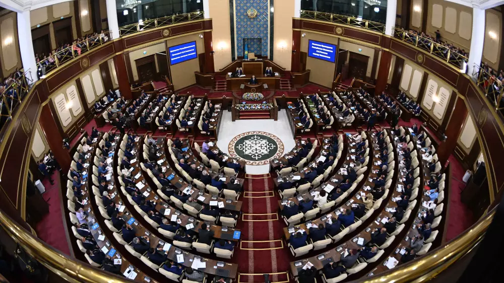 Совместное заседание палат Парламента снова созывают в Казахстане