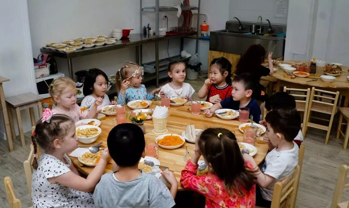 Более 30 детей отравились в детском саду в Туркестанской области