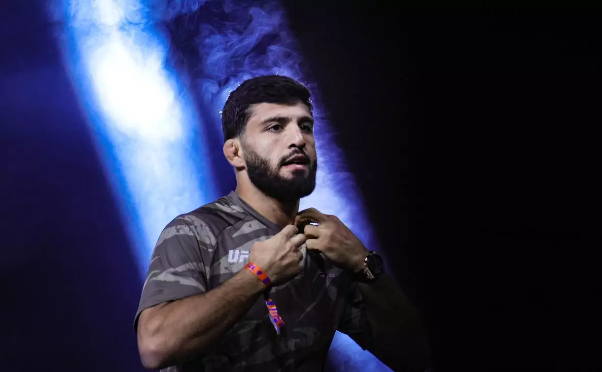Боец UFC Царукян запишет видео о буллинге ради смягчения дисквалификации