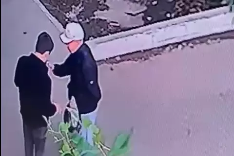 Подросток избил и ограбил пенсионера в Уральске