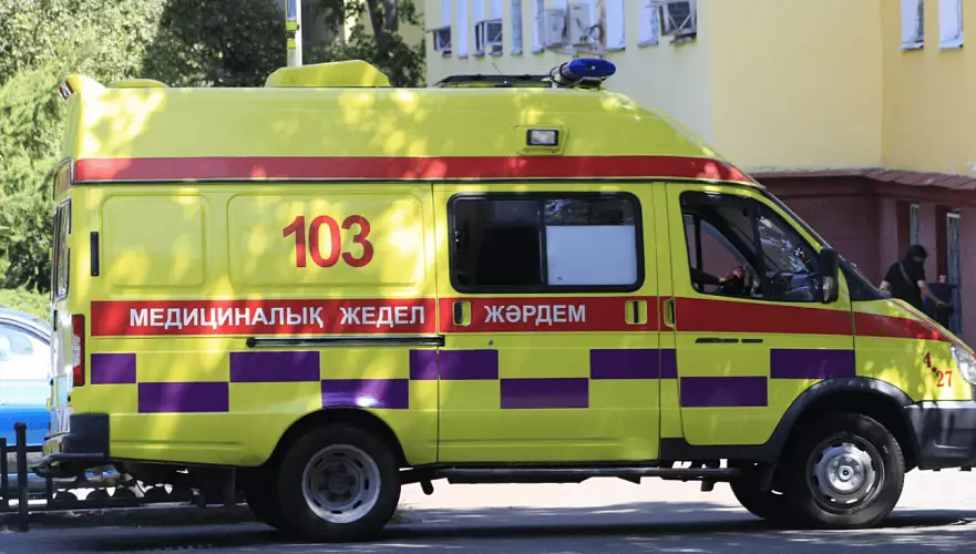 Госпитализировано шесть человек после ДТП с участием автобуса в Алматы  