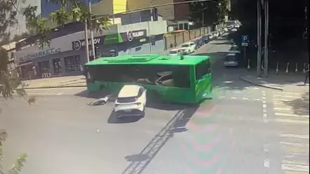 ДТП в Алматы: спровоцировавшую аварию водителя задержали