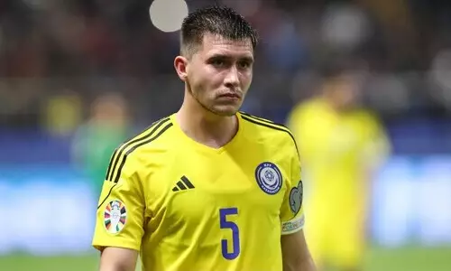 Футболист сборной Казахстана официально перешел в российский клуб