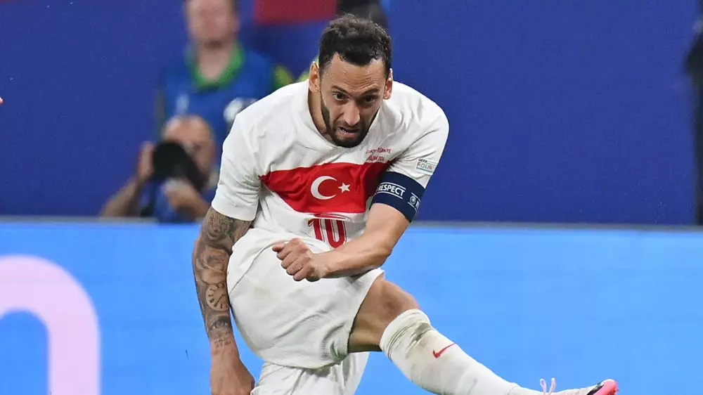 Гол на 94-й минуте помог Турции победить Чехию в решающем матче Евро-2024