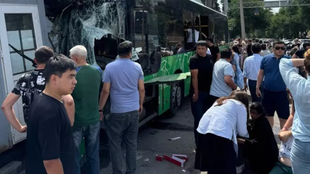 Алматыдағы автобус апаты: зардап шеккендердің жағдайы белгілі болды