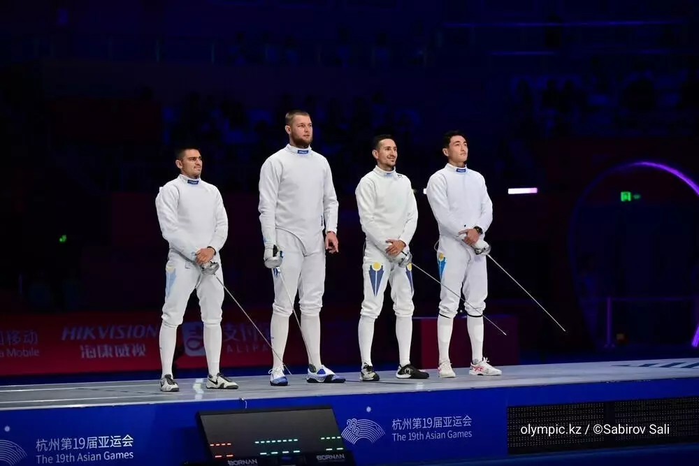 Казахстанские фехтовальщики стали чемпионами Азии