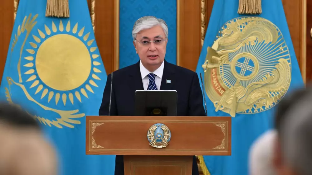 Токаев: Каждая казахская семья должна быть образцом для подражания