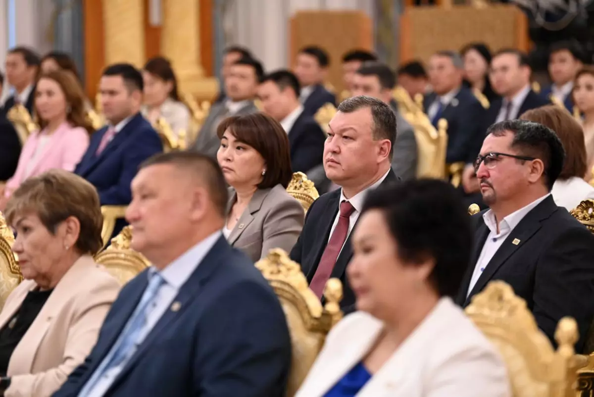 Справедливый Казахстан создадут не мифические супергерои, а добросовестные граждане - глава государства
