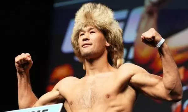 Назван соперник Шавката Рахмонова по бою за титул чемпиона UFC