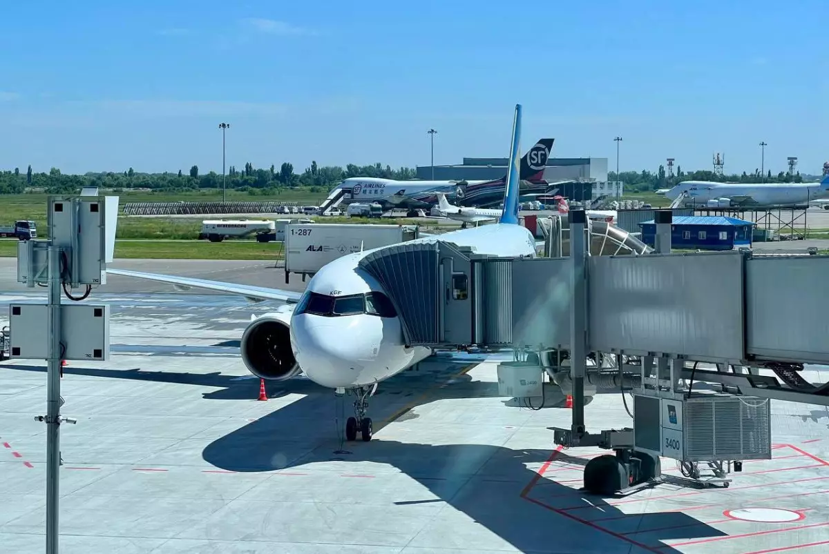 Частые задержки рейсов прокомментировали в Air Astana