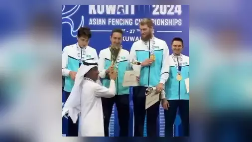 Мужская команда Казахстана по фехтованию на шпаге завоевала "золото" на чемпионате Азии в Кувейте