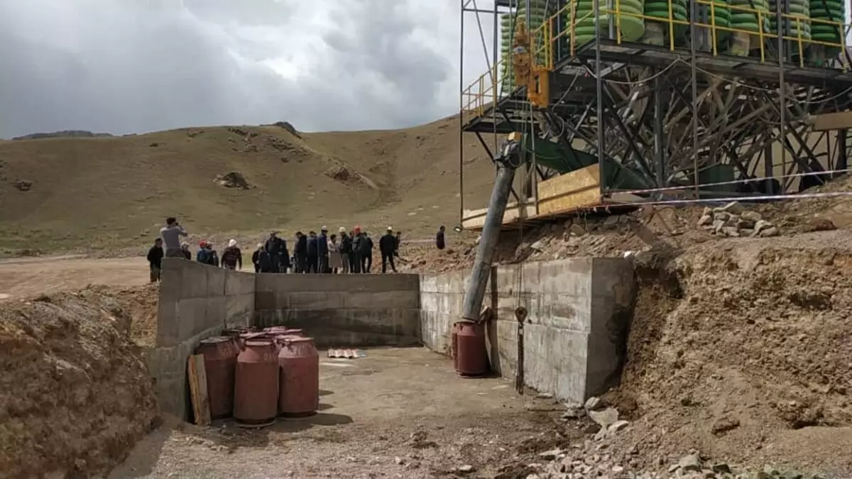 Президент Кыргызстана отменил мораторий на разработку урановых месторождений