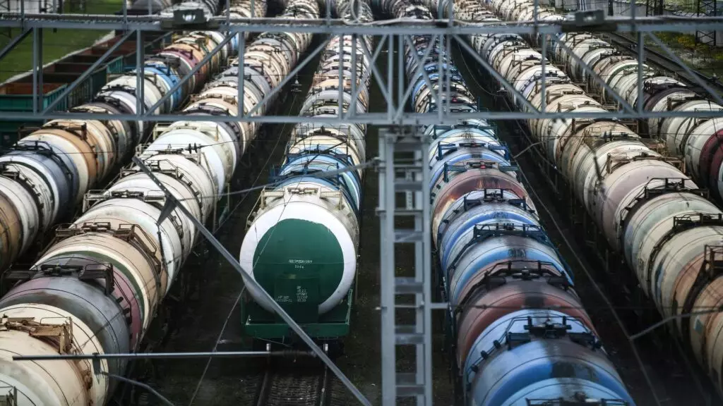 Казахстан хочет перерабатывать свою нефть на зарубежных НПЗ
