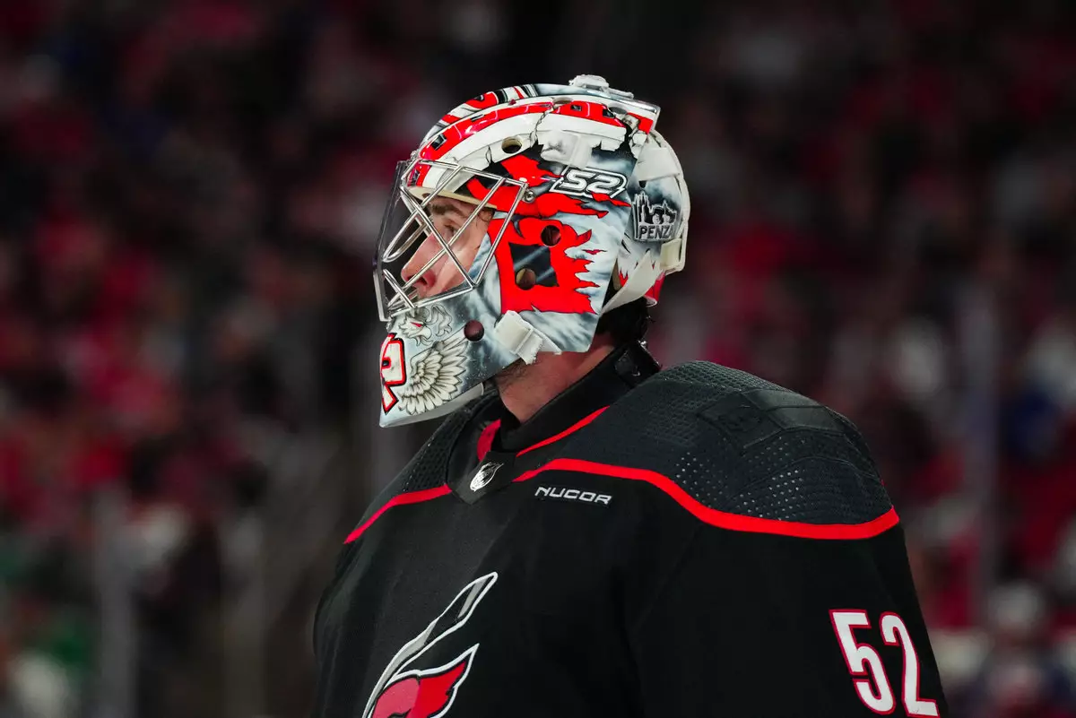 Кочетков вошел в символическую сборную новичков сезона в НХЛ