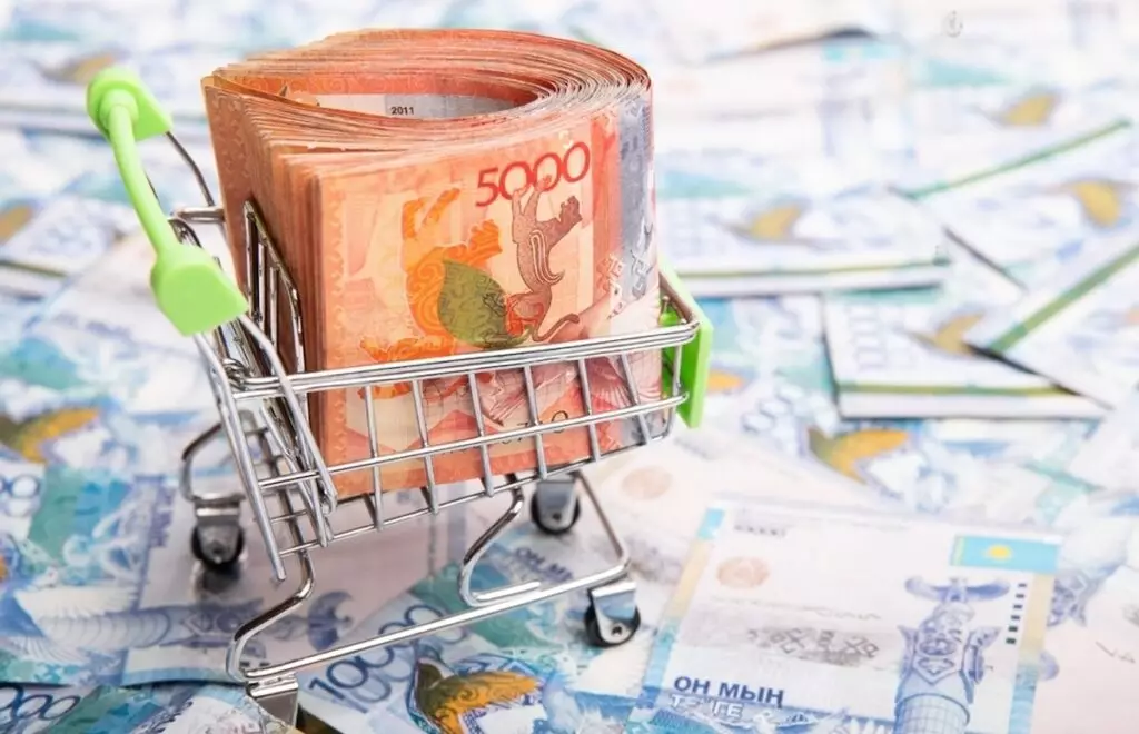 Сколько стоят доллар, евро и рубль в обменниках 28 июня