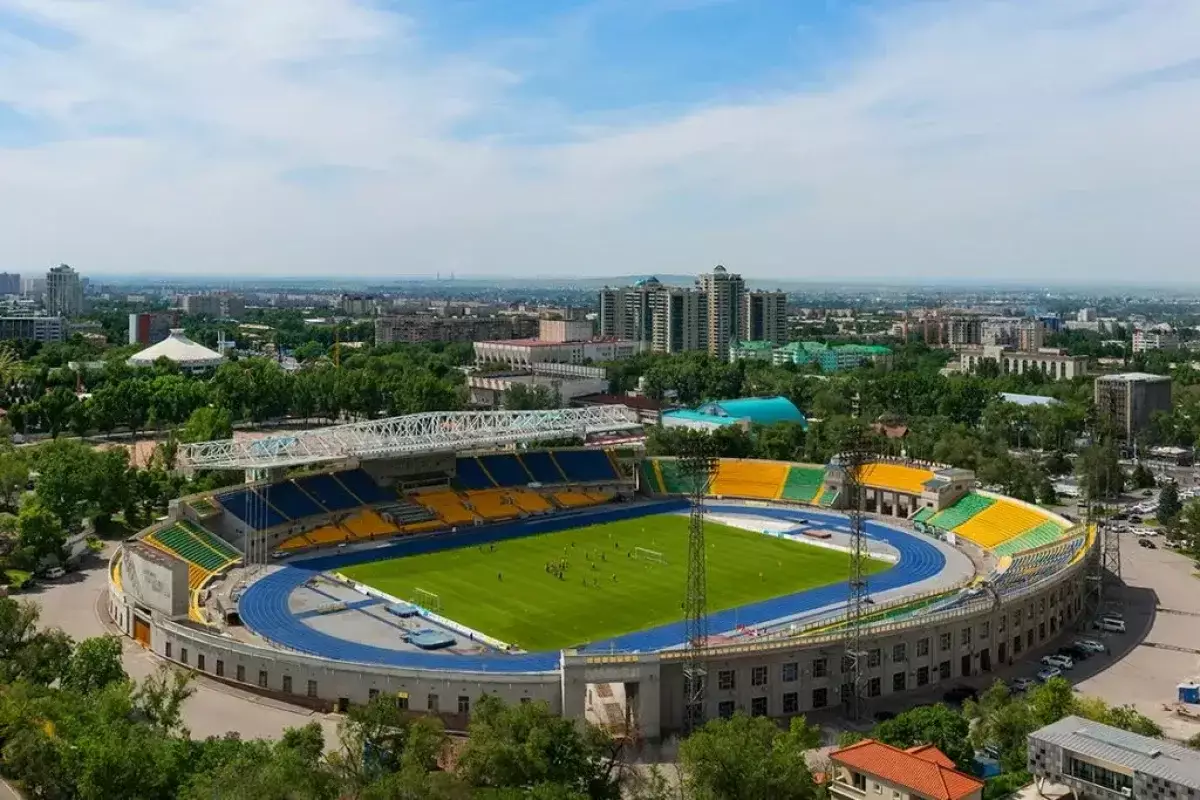 Центральный стадион Алматы закроют на ремонт