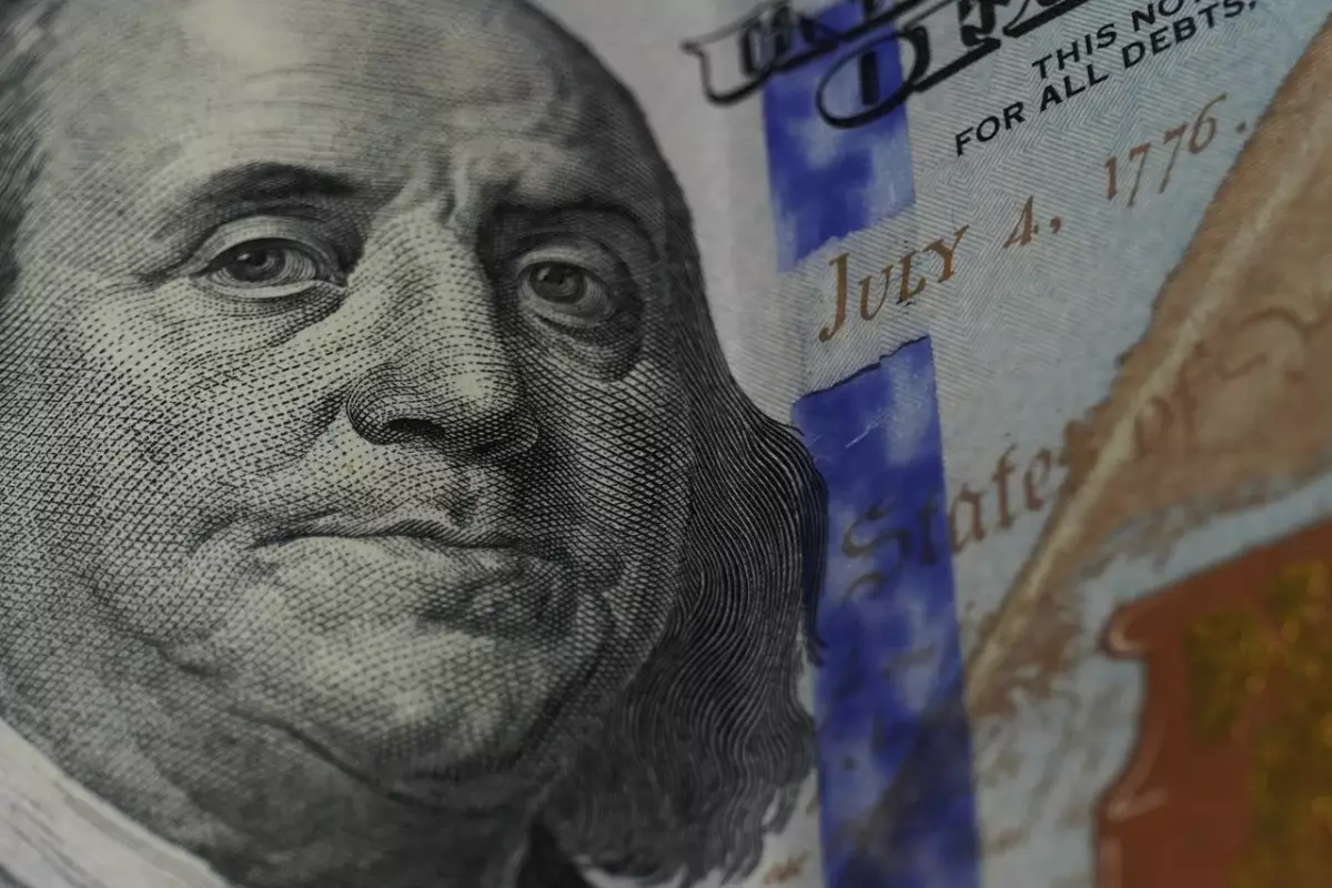 Доллар подорожал на казахстанской бирже перед выходными