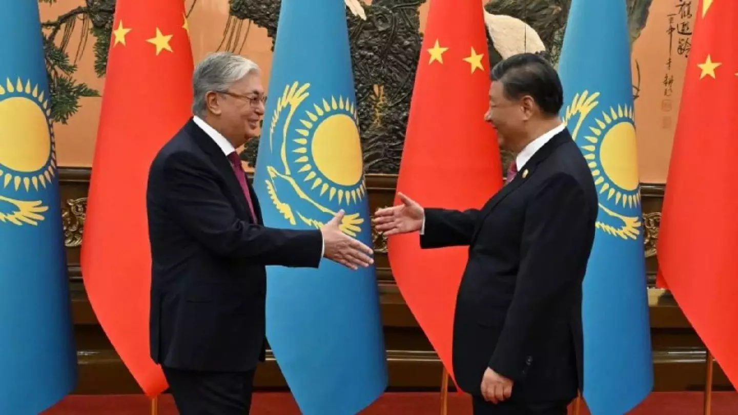 Си Цзиньпин посетит Казахстан