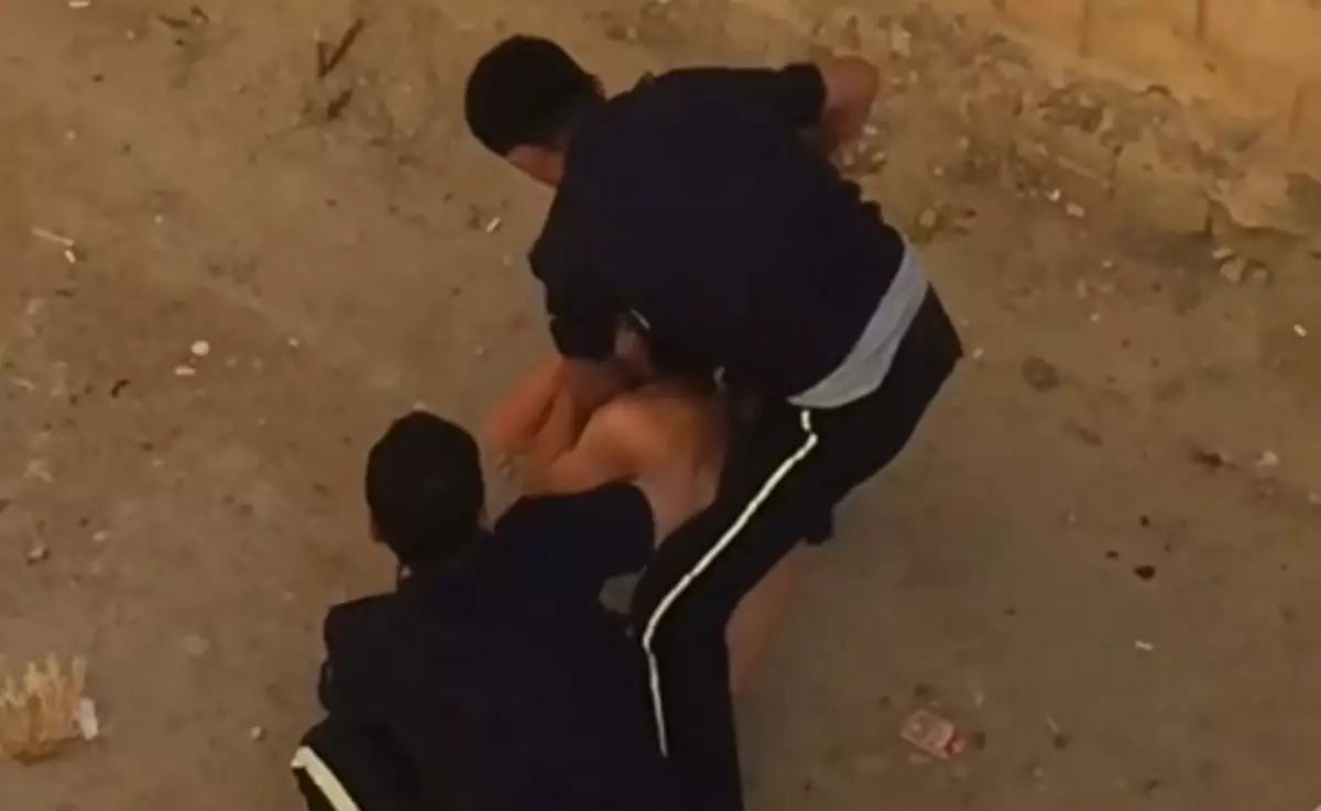Жесткое задержание попало на видео в Актау