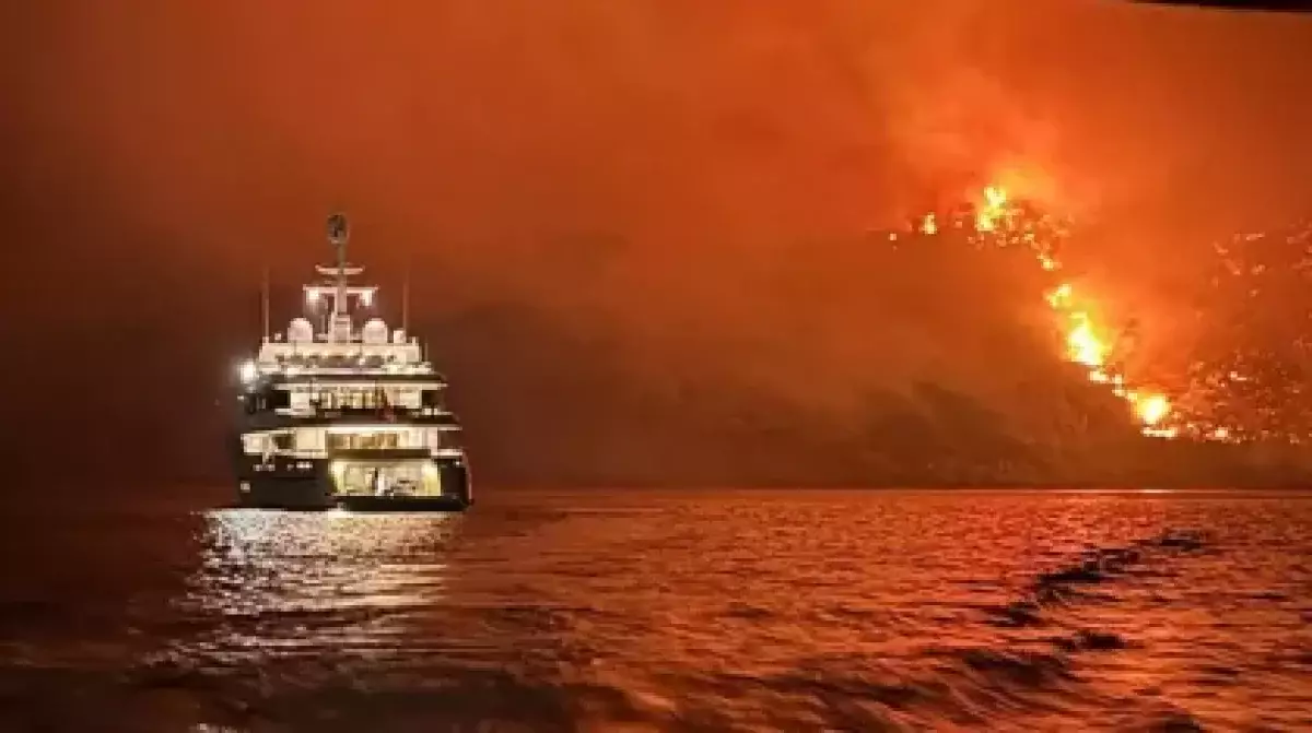 Орман өрті: Греция тергеу бітпей кетіп қалған яхта жолаушыларын табуға Қазақстаннан көмек сұрады