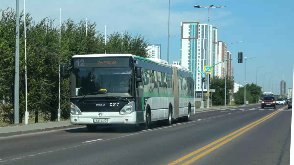 В Астане поменяли схему движения 7 автобусов