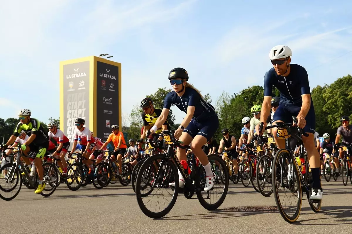 В гонке «LA STRADA» приняли участие более 5000 велосипедистов