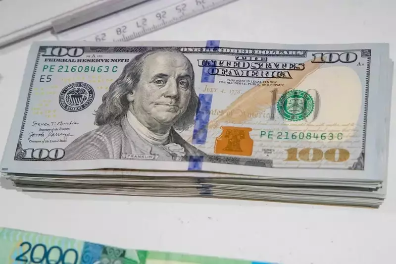 Курс доллара еще существенно вырос на торгах 1 июля